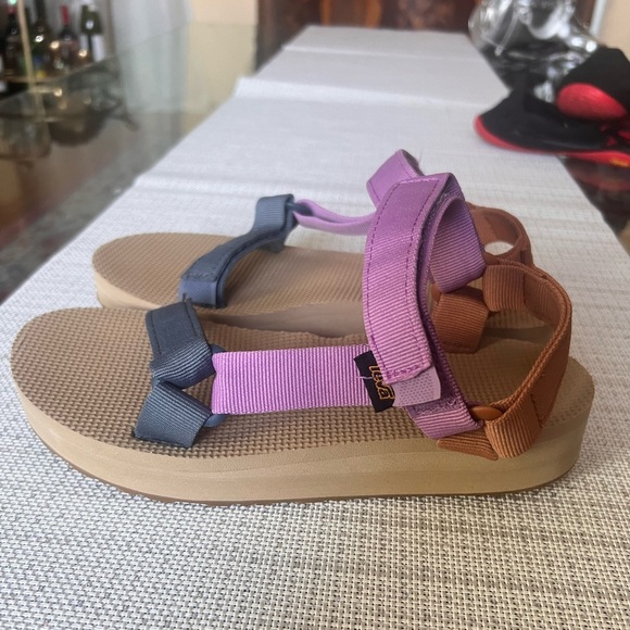 Teva Midform Universal Sandal Size 7 - Picture 3 of 10